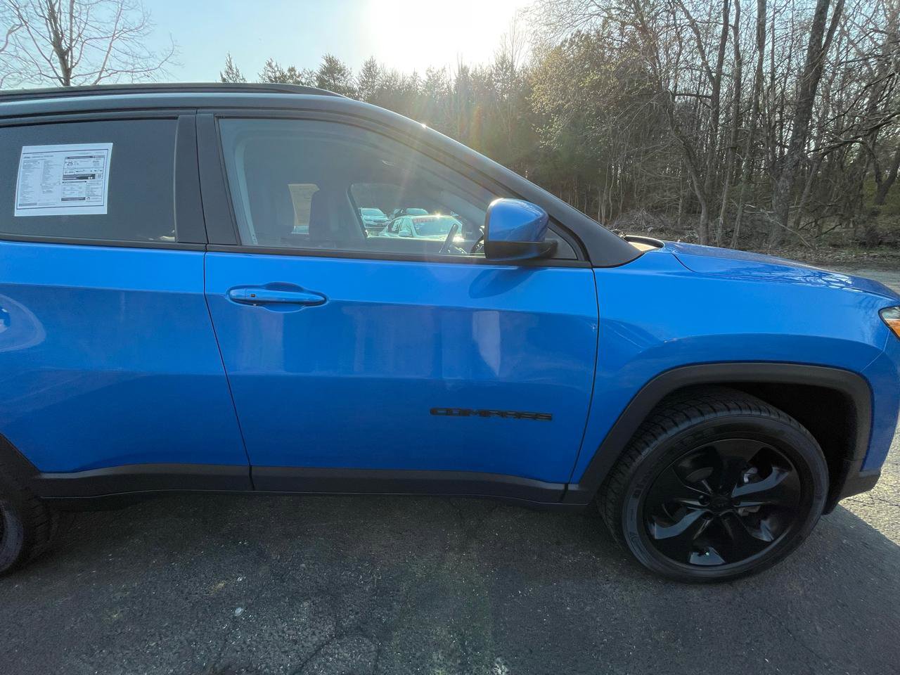 Used 2018 Jeep Compass Latitude AWD/4WD image 6