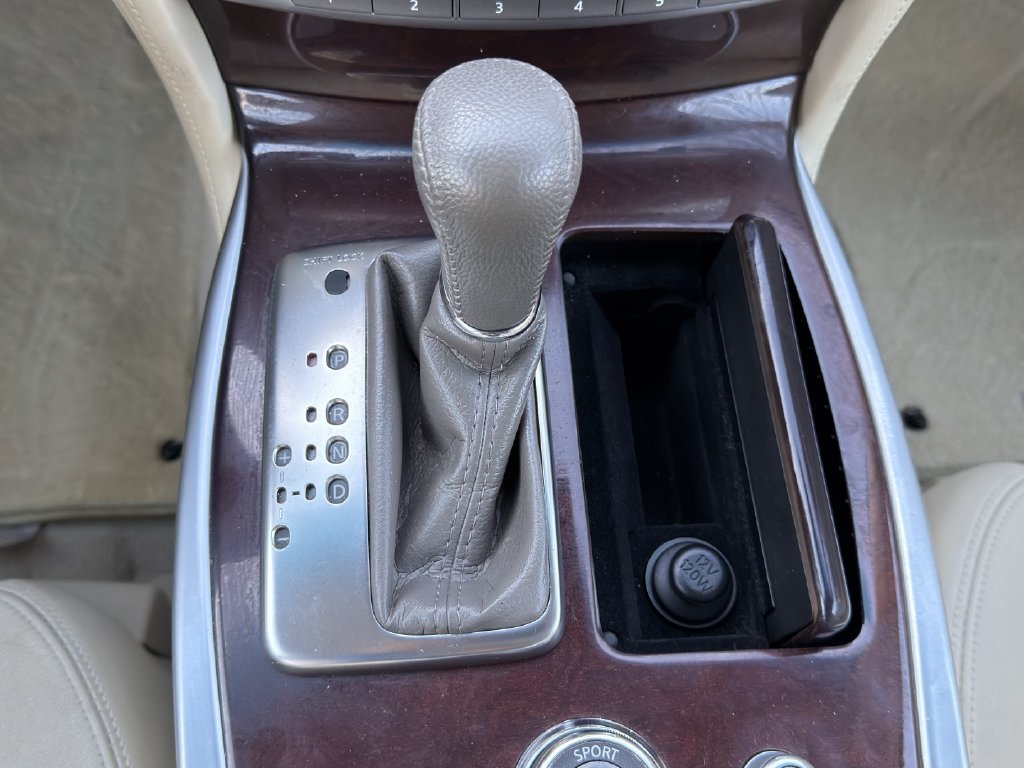 Used 2019 INFINITI Q70 Luxe AWD/4WD image 20