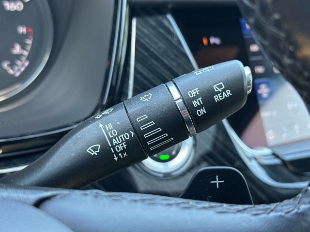 Certified 2023 Cadillac XT6 Premium Luxury w/ Technology Package AWD/4WD image 28