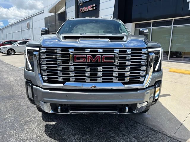 Used 2025 GMC Sierra 2500 Denali w/ Denali Reserve Package AWD/4WD image 2