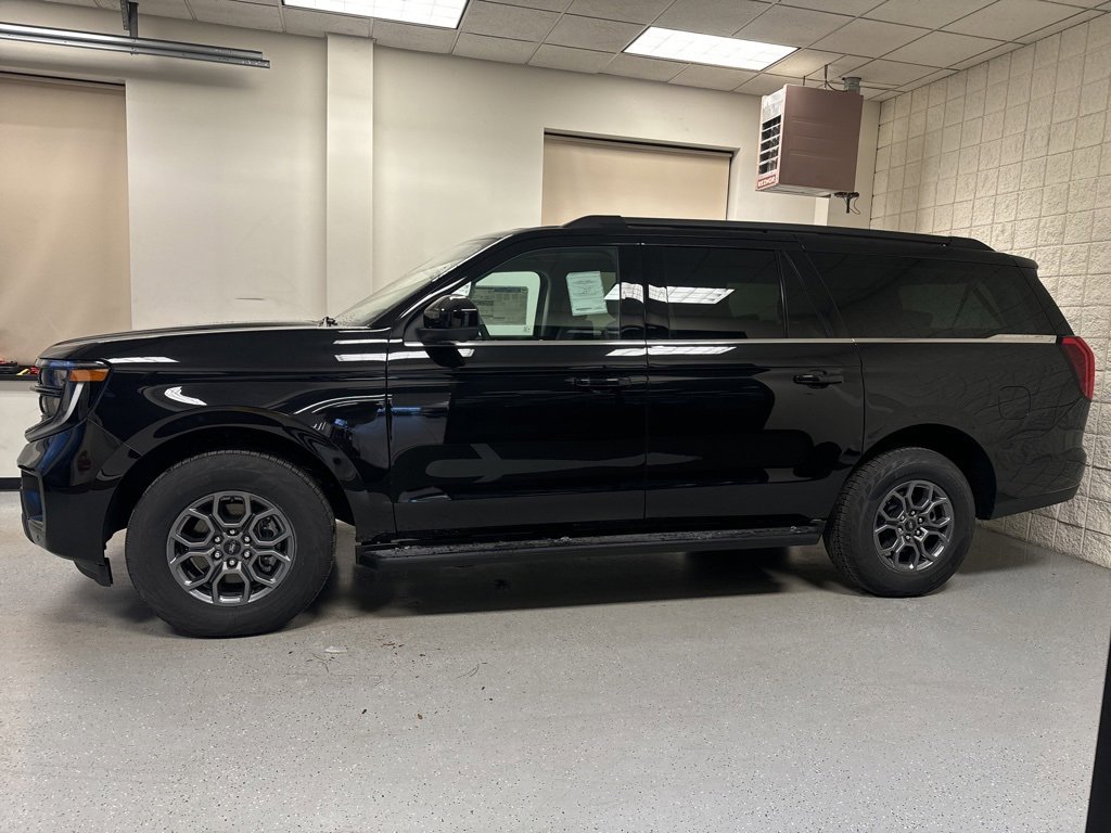 New 2025 Ford Expedition Max Active image 14