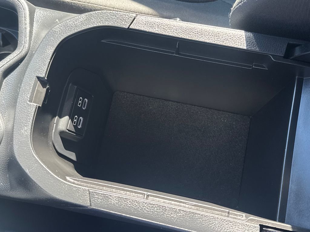 Used 2023 Toyota RAV4 AWD Hybrid image 26