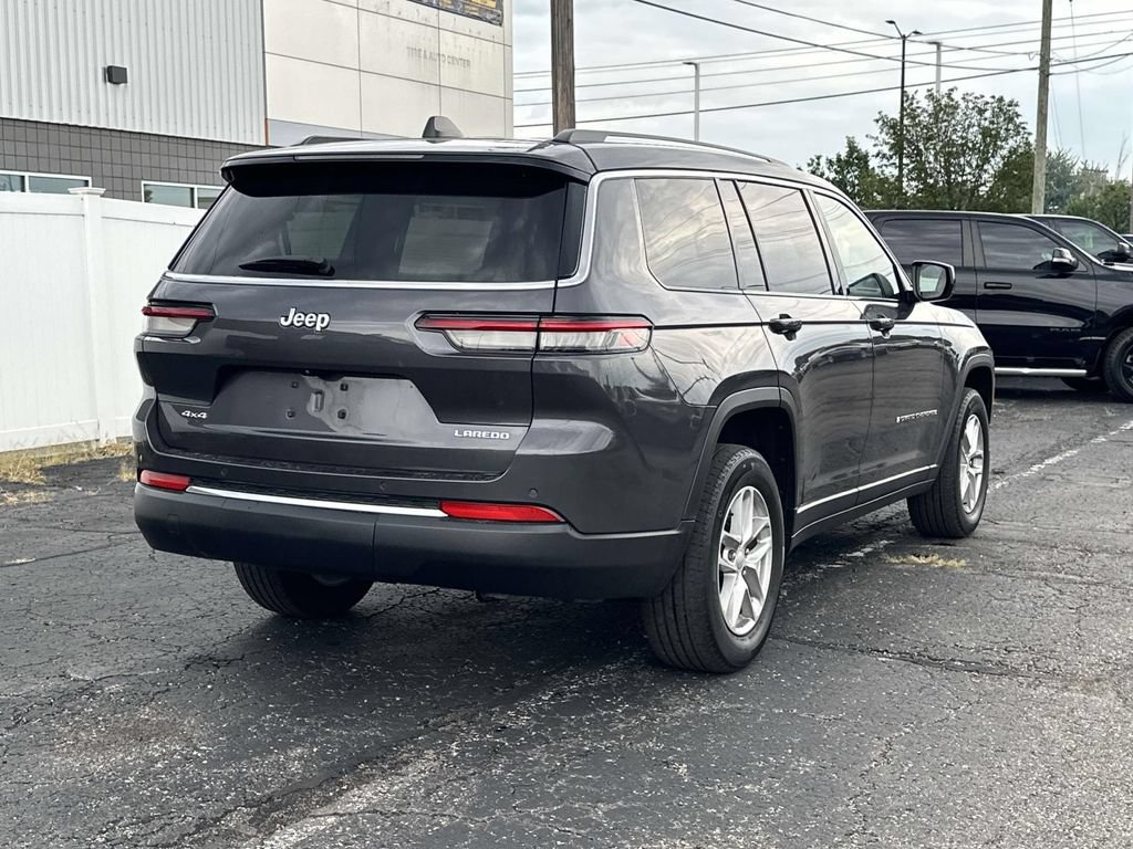 Used 2023 Jeep Grand Cherokee L Laredo w/ Luxury Tech Group I AWD/4WD image 4