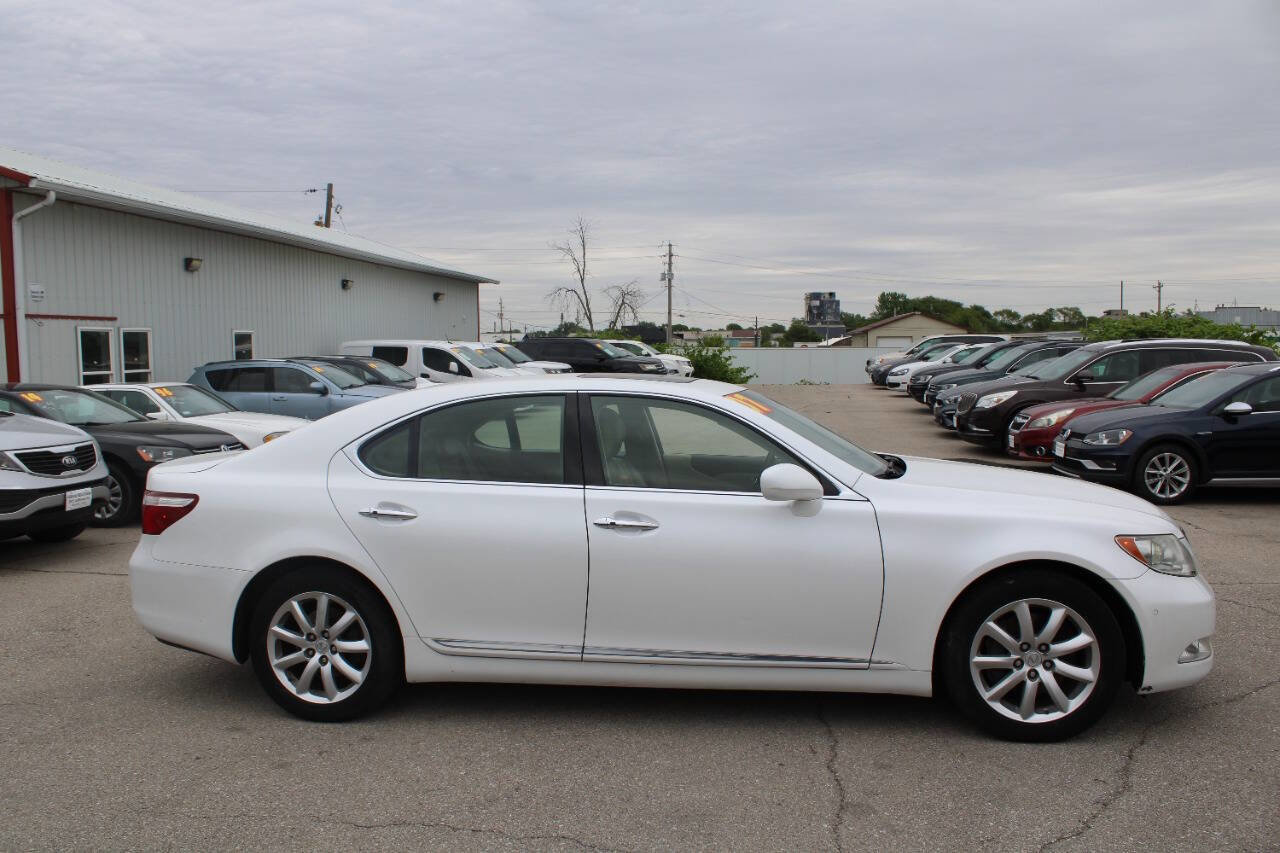 Used 2007 Lexus LS 460 RWD image 1