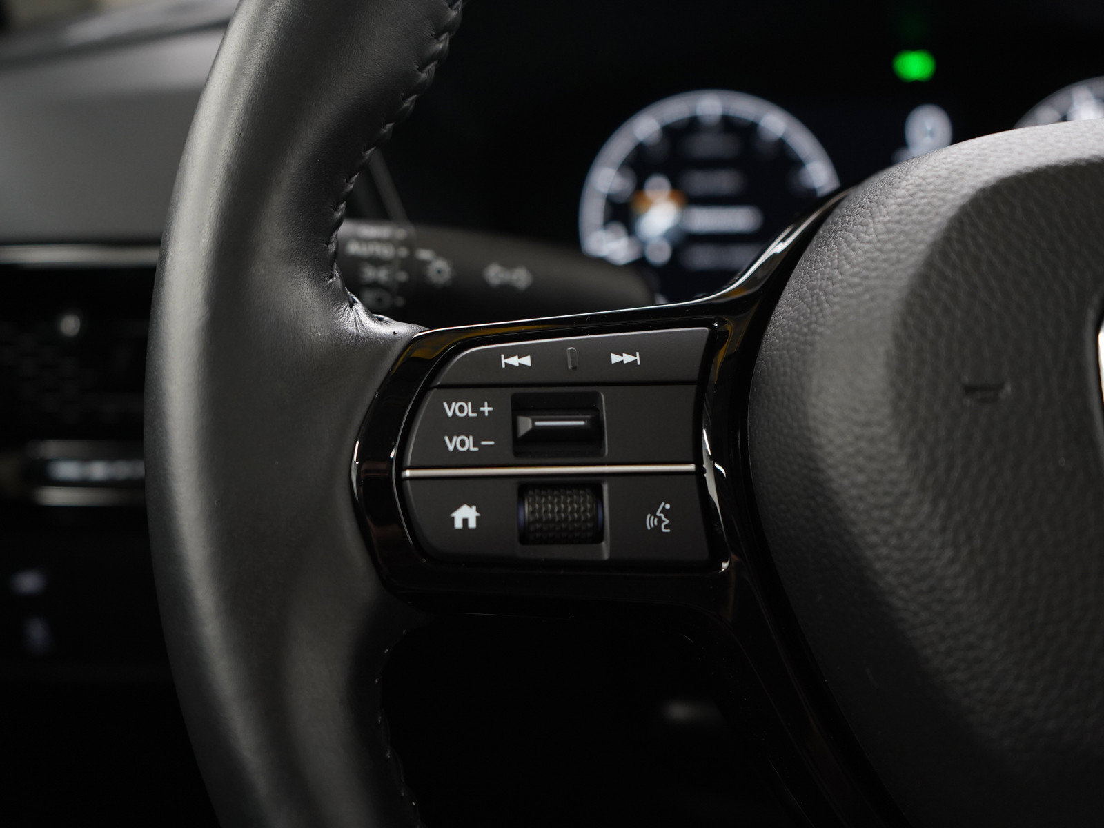 Used 2024 Honda CR-V EX-L image 25