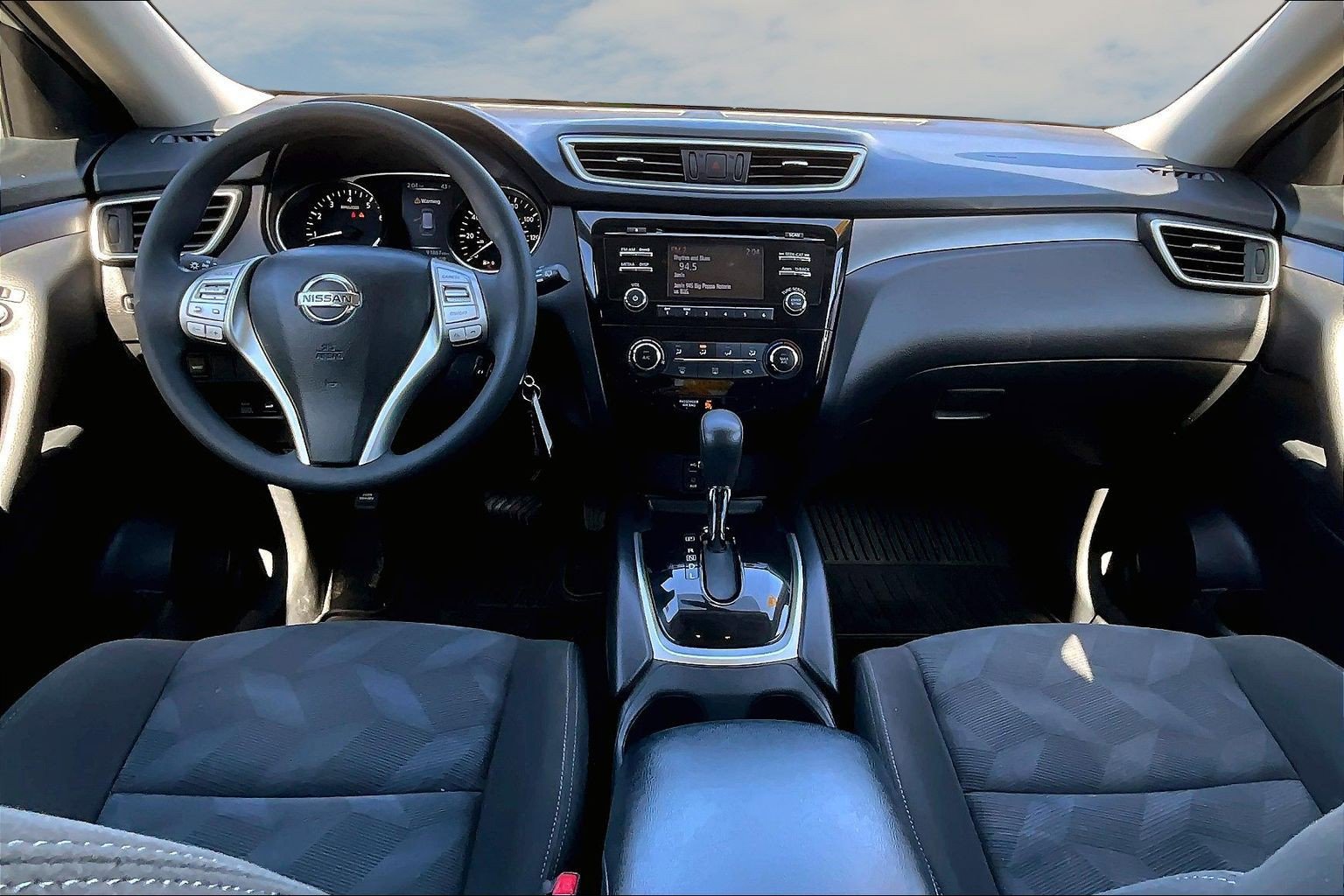 Used 2016 Nissan Rogue S image 7