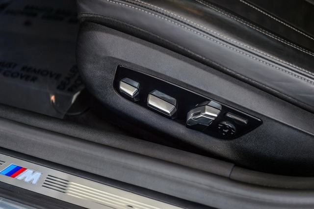Used 2018 BMW 540i w/ M Sport Package RWD image 39