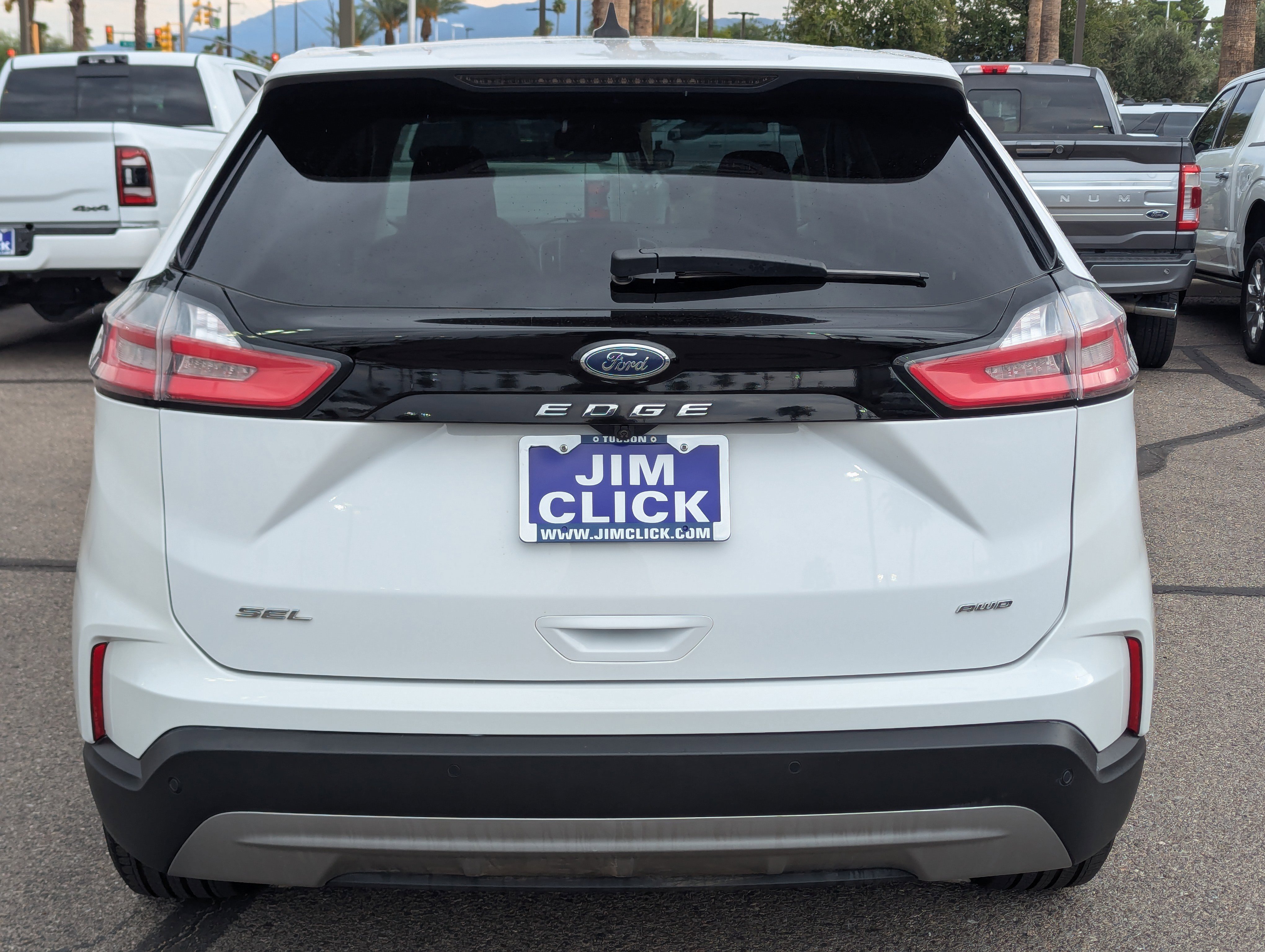 Used 2022 Ford Edge SEL image 3