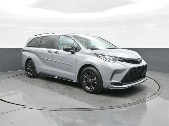 Certified 2025 Toyota Sienna XSE w/ XSE Plus Package AWD/4WD image 1