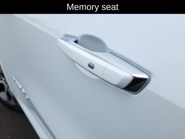 Used 2026 GMC Acadia Denali Ultimate image 18