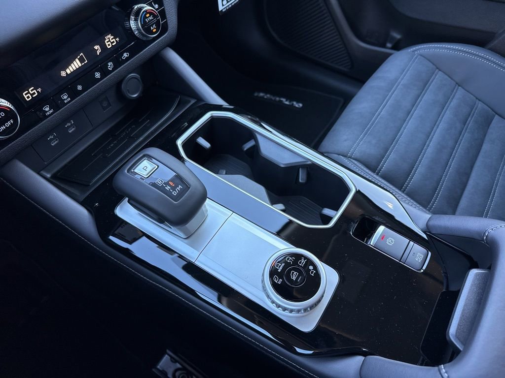 New 2025 Mitsubishi Outlander SE image 19