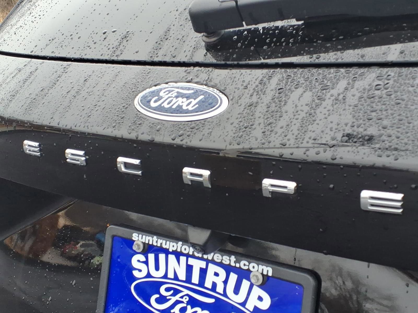 Used 2024 Ford Escape SE w/ PHEV Premium Package image 34