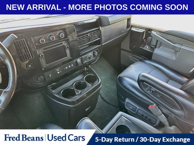 Used 2018 Chevrolet Express 2500 w/ Enhanced Convenience Package RWD image 30