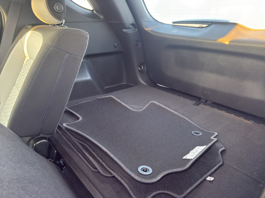 Certified 2020 Chevrolet Equinox LS w/ LS Convenience Package FWD image 33