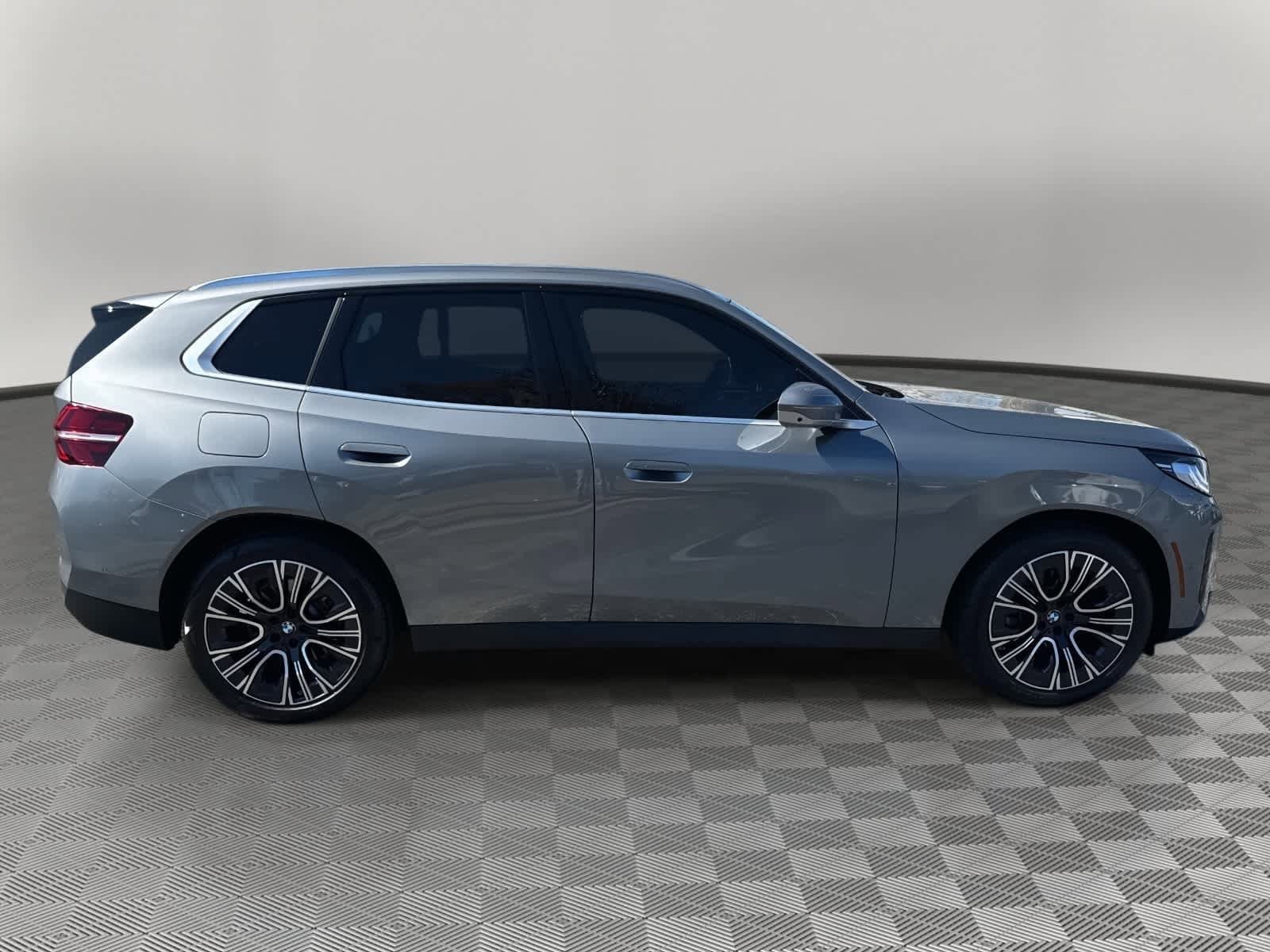 Certified 2025 BMW X3 xDrive30i w/ Premium Package image 2