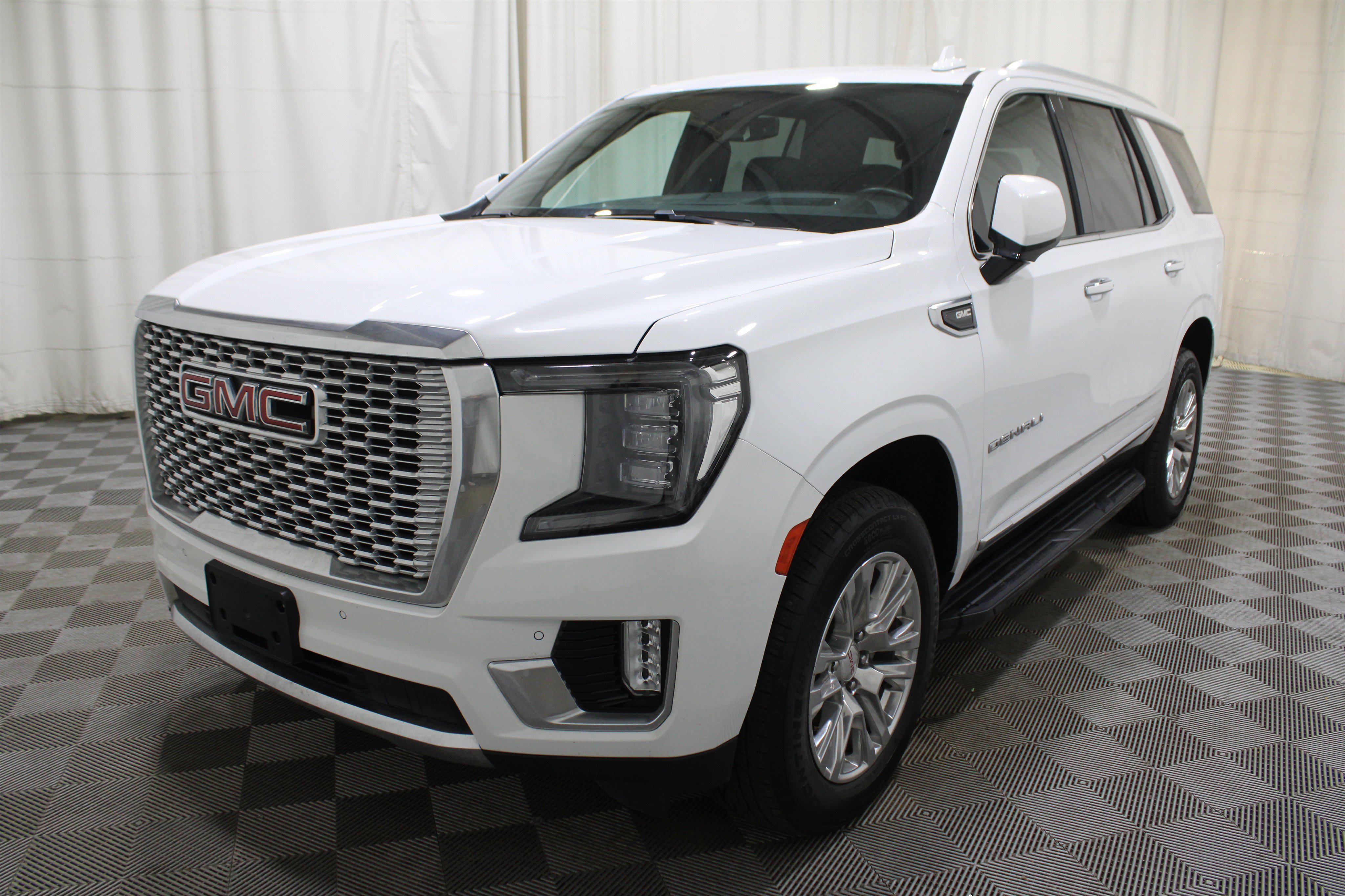 Used 2024 GMC Yukon Denali image 42