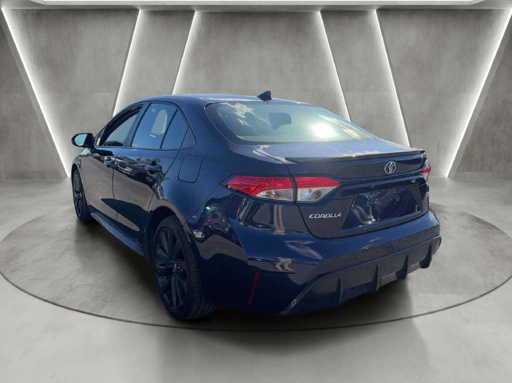 Used 2024 Toyota Corolla SE w/ SE Convenience Package FWD image 5