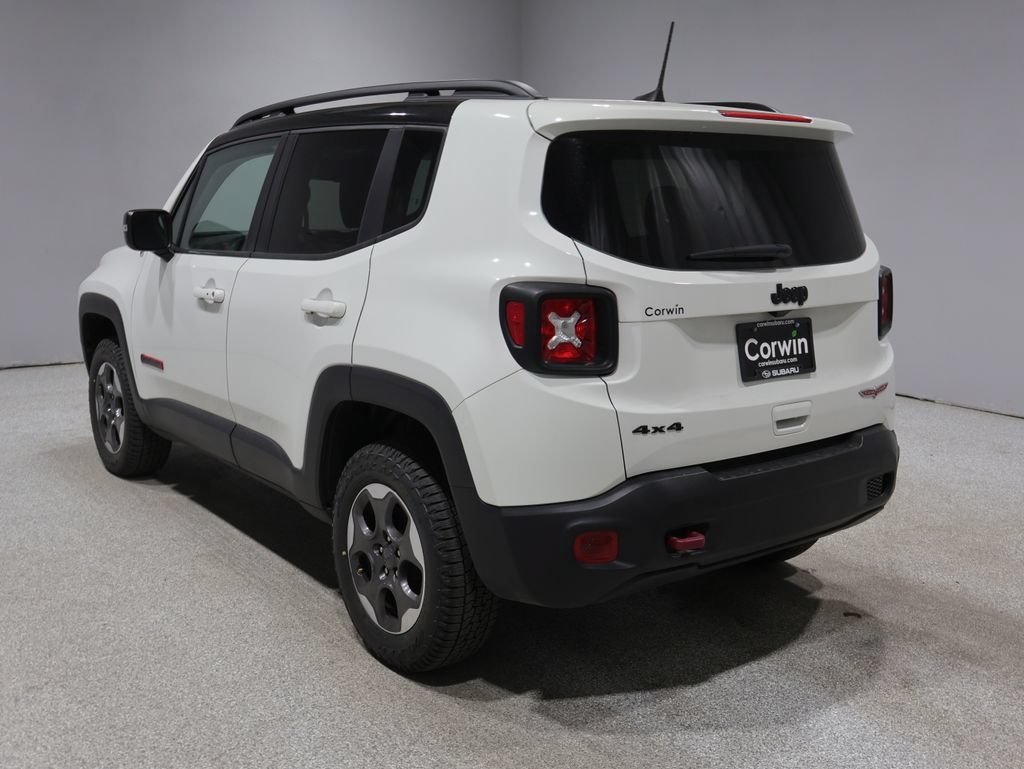 Used 2023 Jeep Renegade Trailhawk w/ Trailhawk Elite Group AWD/4WD image 5