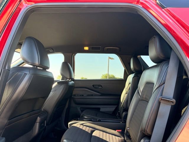 Used 2024 Nissan Pathfinder Rock Creek AWD/4WD image 15