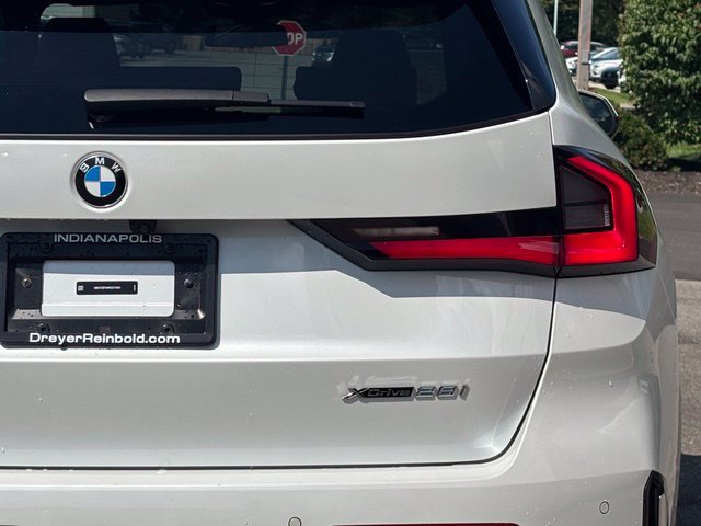 Certified 2024 BMW X1 xDrive28i AWD/4WD image 7