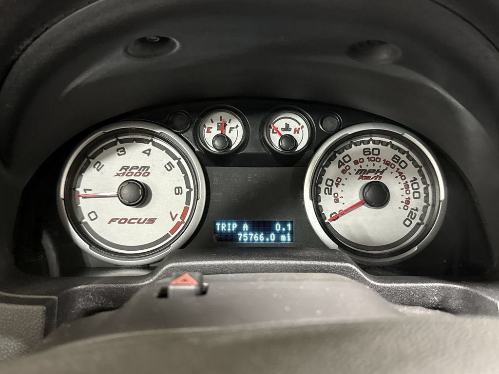 Used 2011 Ford Focus SE w/ 201A Rapid Spec Order Code FWD image 12