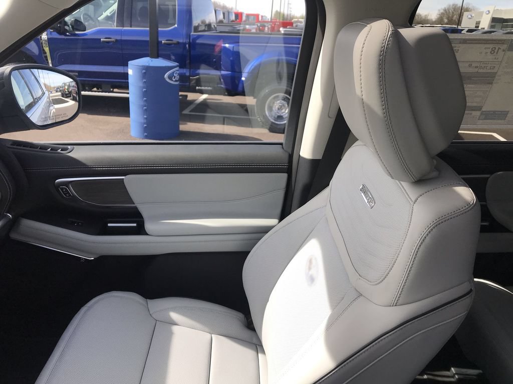 New 2026 Ford Expedition Platinum w/ Platinum Ultimate Package AWD/4WD image 25