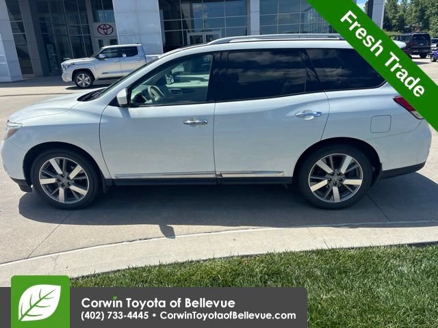 Used 2014 Nissan Pathfinder Platinum AWD/4WD image 7