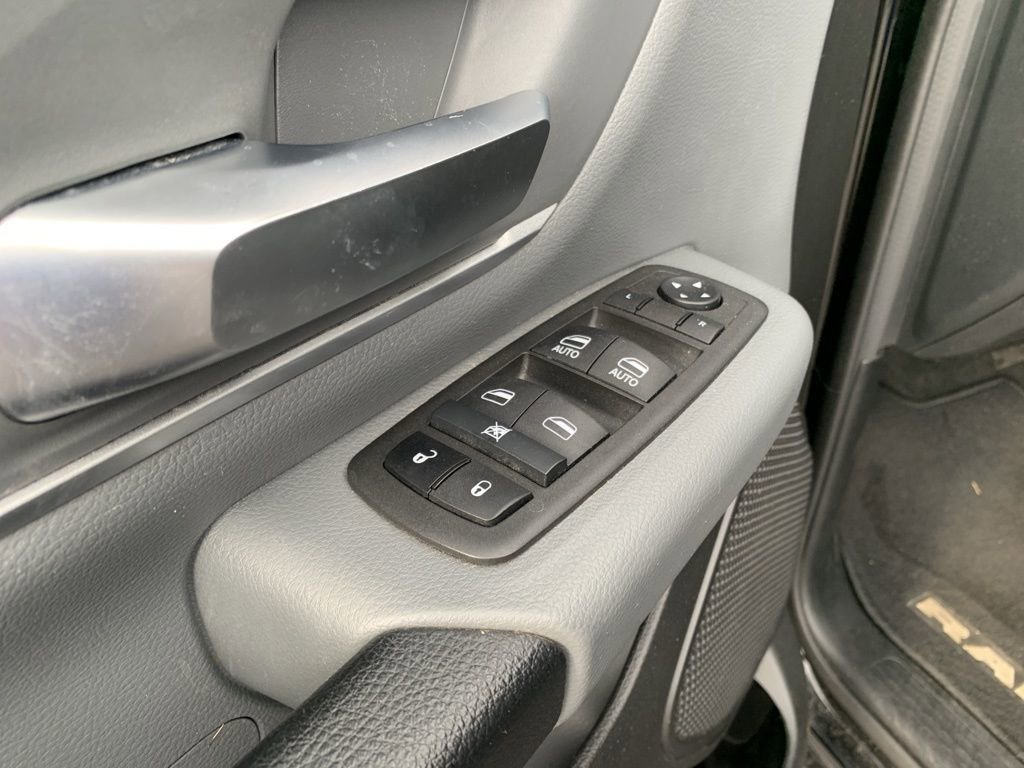 Used 2022 RAM 1500 Big Horn image 36