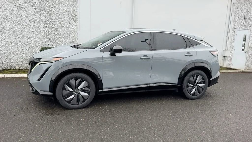 Certified 2024 Nissan Ariya FWD image 2