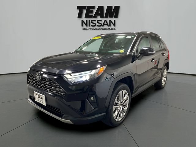 Used 2022 Toyota RAV4 Limited AWD/4WD image 3