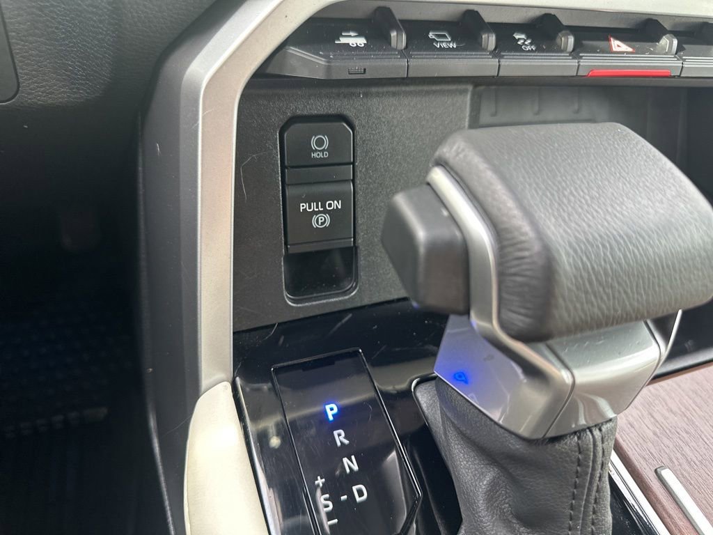 Used 2024 Toyota Tundra Capstone AWD/4WD image 7
