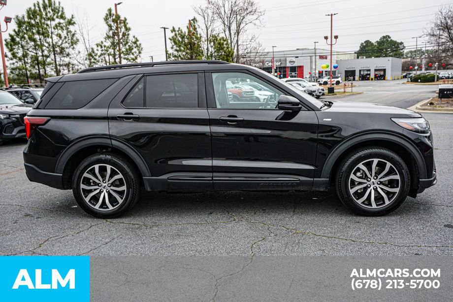 Used 2025 Ford Explorer ST-Line AWD/4WD image 9