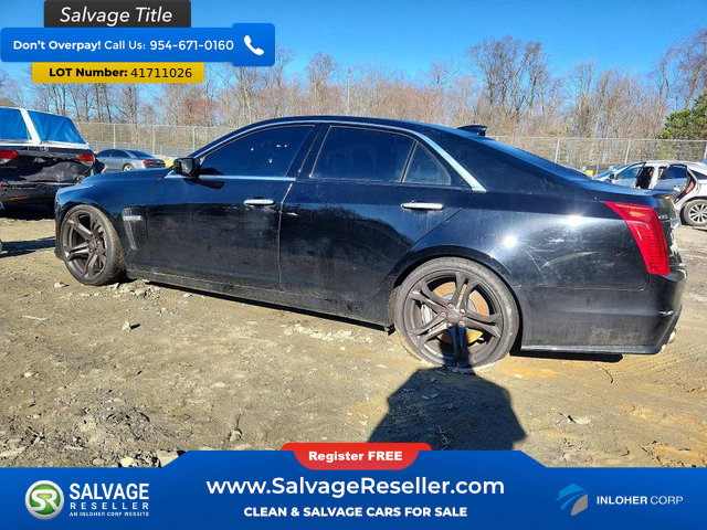 Used 2018 Cadillac CTS V w/ Luxury Package RWD image 3