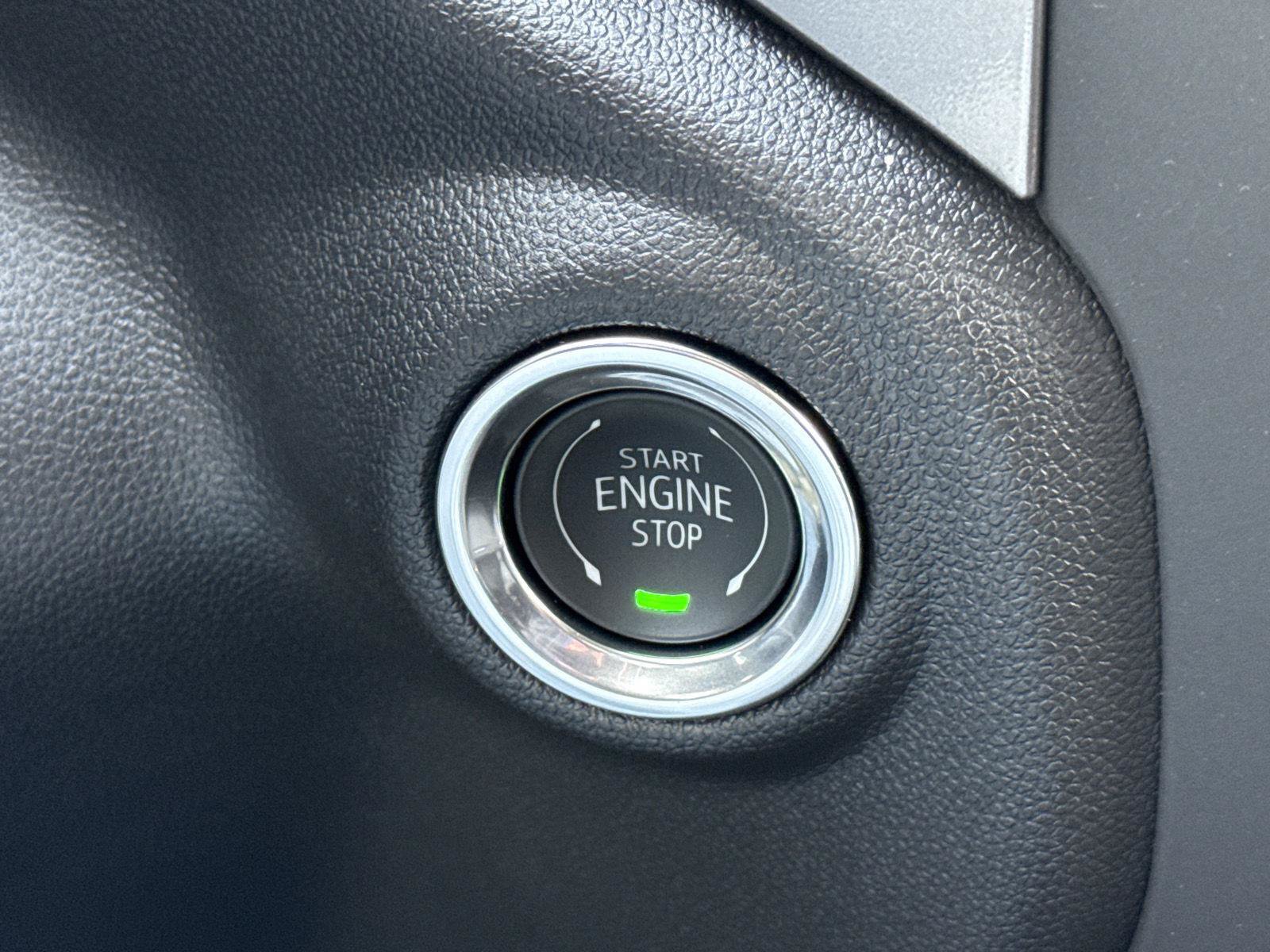 New 2026 GMC Sierra 1500 Pro w/ Graphite Edition AWD/4WD image 16