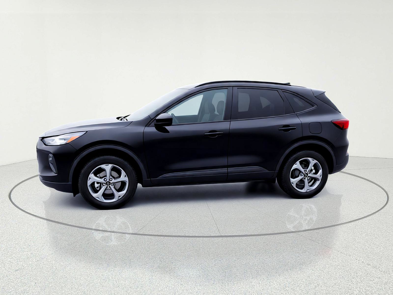 New 2026 Ford Escape ST-Line w/ Cold Weather Package image 4