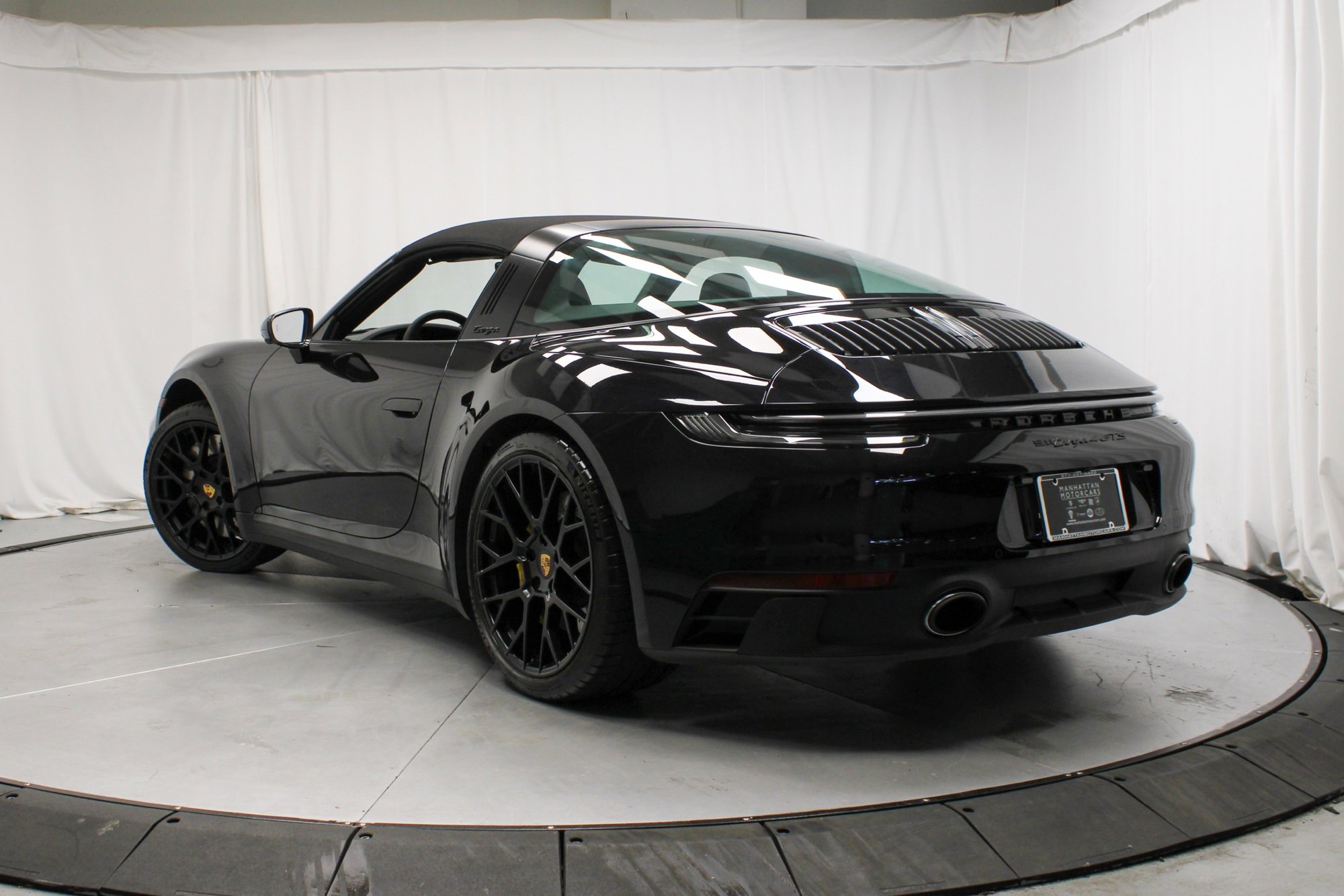 Certified 2023 Porsche 911 Targa 4 GTS image 3