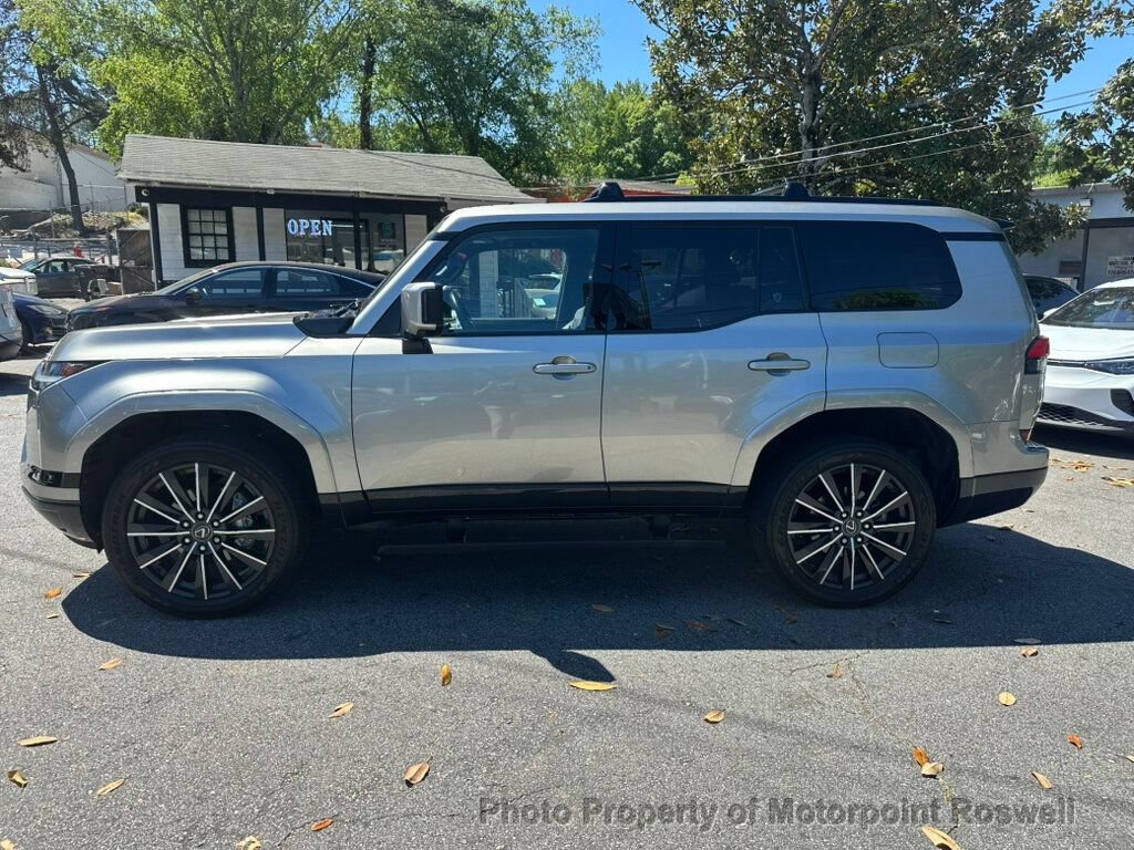 Used 2024 Lexus GX 550 w/ Accessory Package (Z1) AWD/4WD image 6