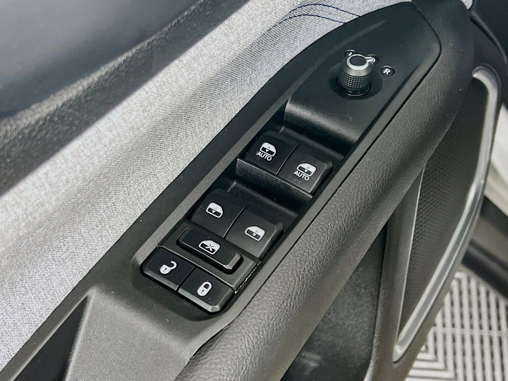 Used 2022 Jeep Compass Latitude w/ Convenience Group image 31