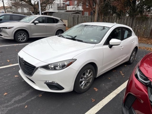 Used 2014 MAZDA MAZDA3 i Touring w/ Technology Package image 3