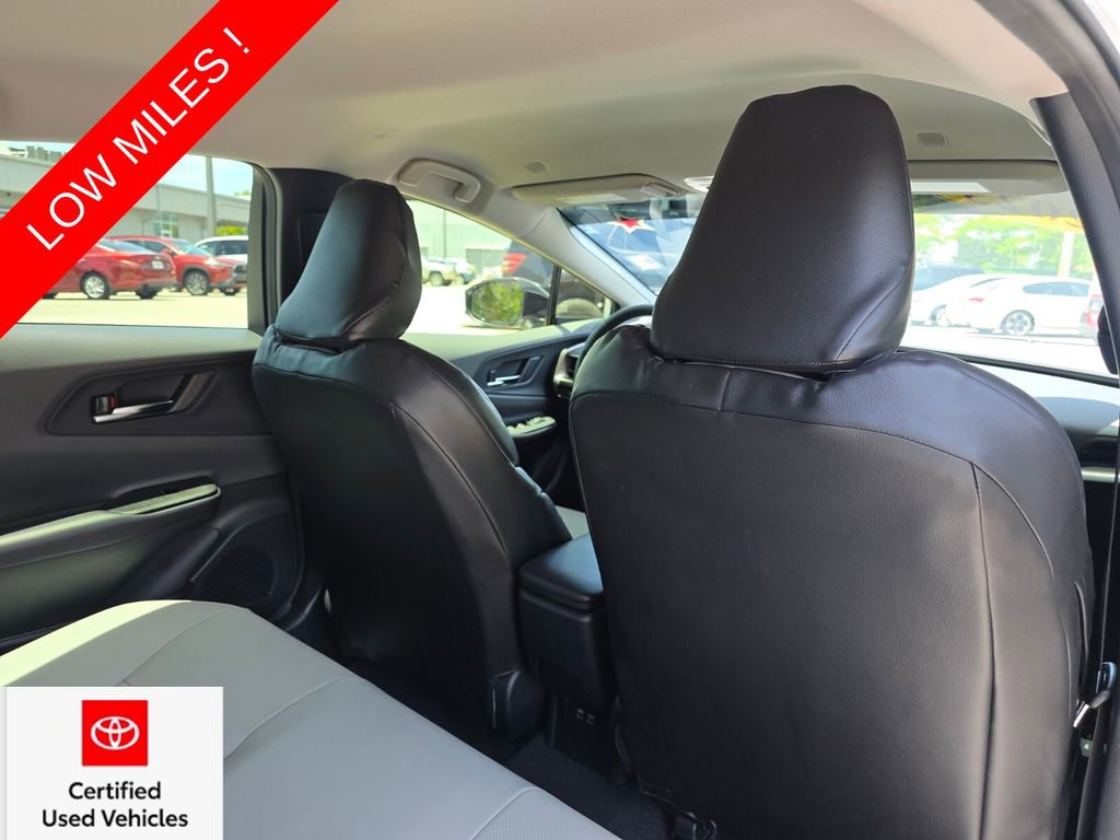 Used 2023 Toyota Prius XLE FWD image 16