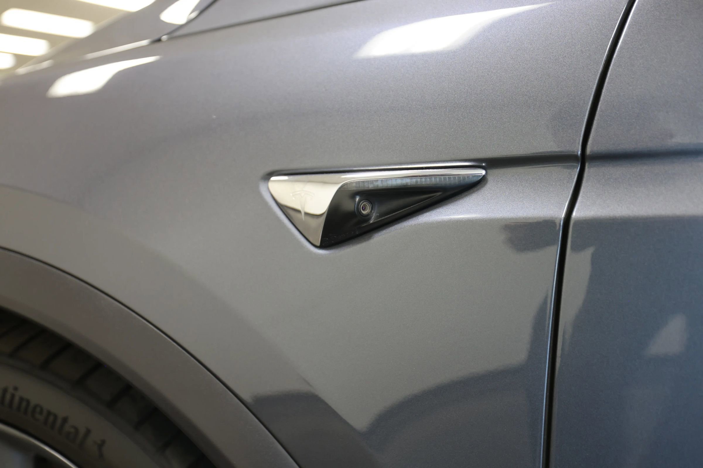 Used 2018 Tesla Model X 100D image 12