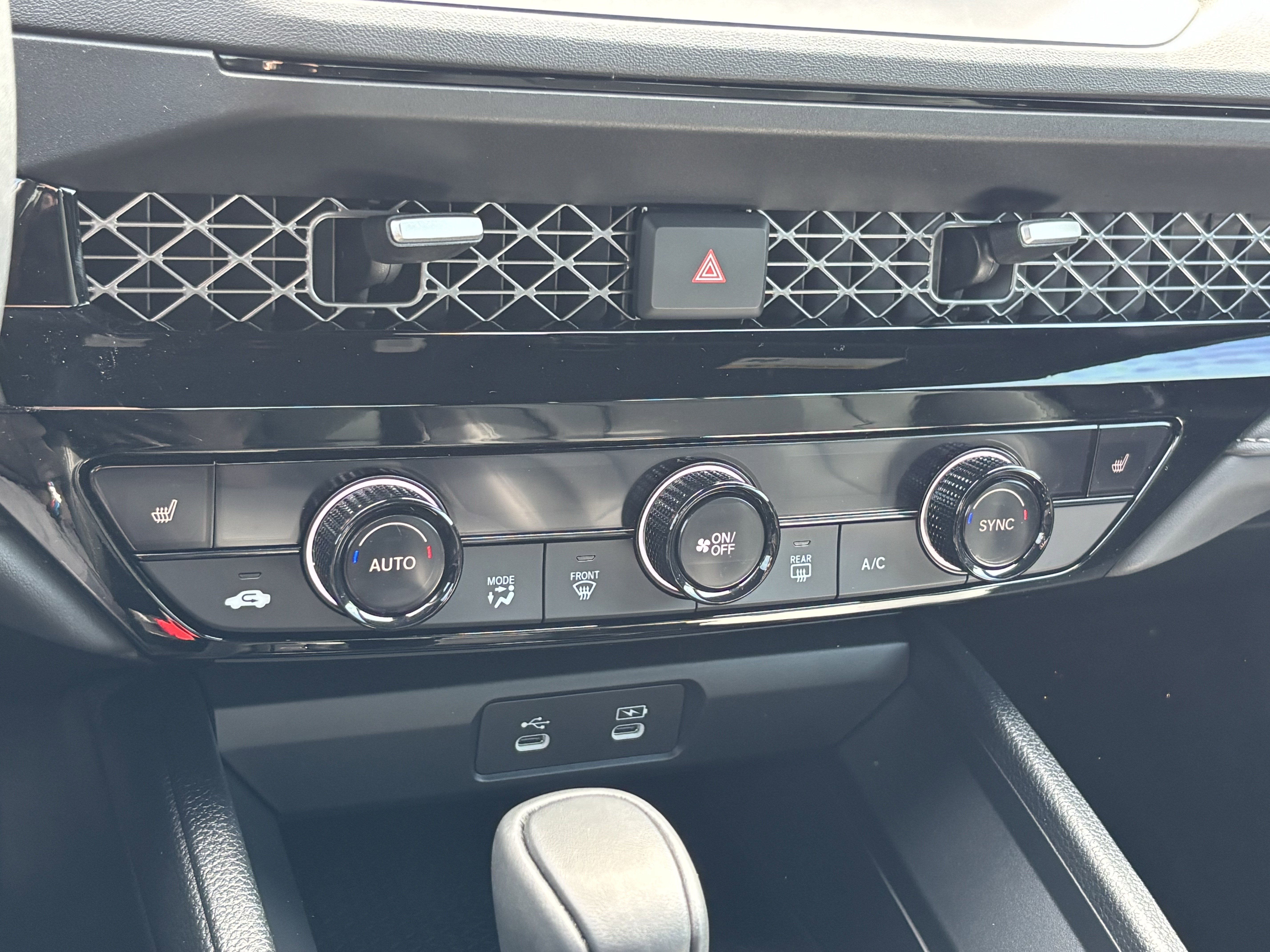 Used 2024 Honda Accord Sport image 29