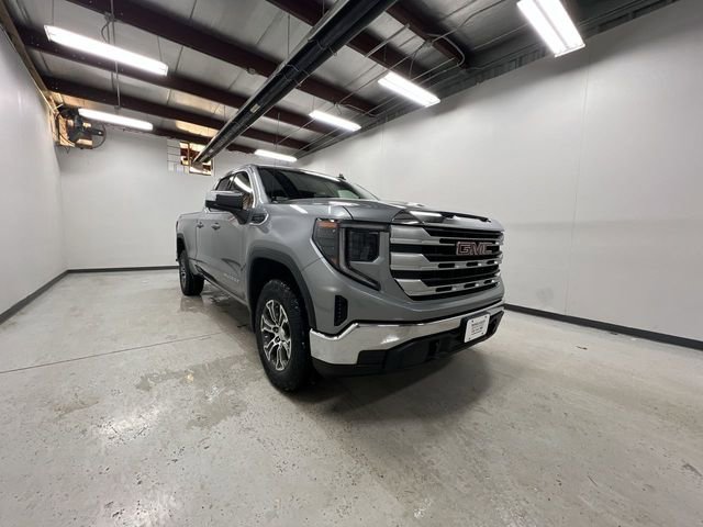 New 2026 GMC Sierra 1500 SLE image 2