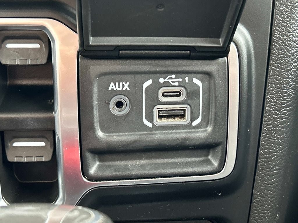 Used 2022 Jeep Wrangler Unlimited Sport AWD/4WD image 25