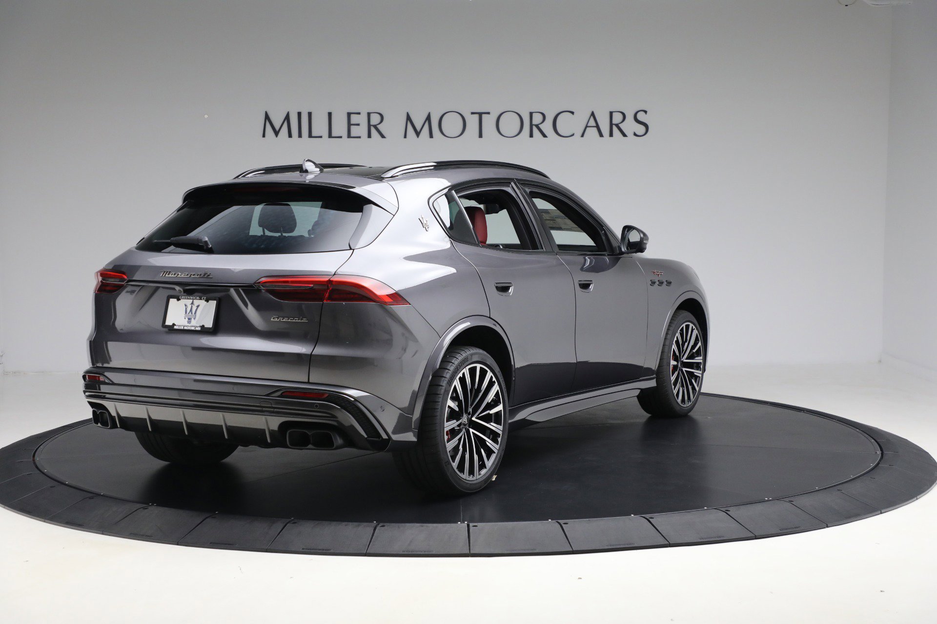 New 2025 Maserati Grecale Trofeo image 7