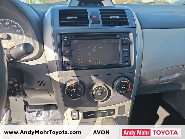 Used 2013 Toyota Corolla LE FWD image 14