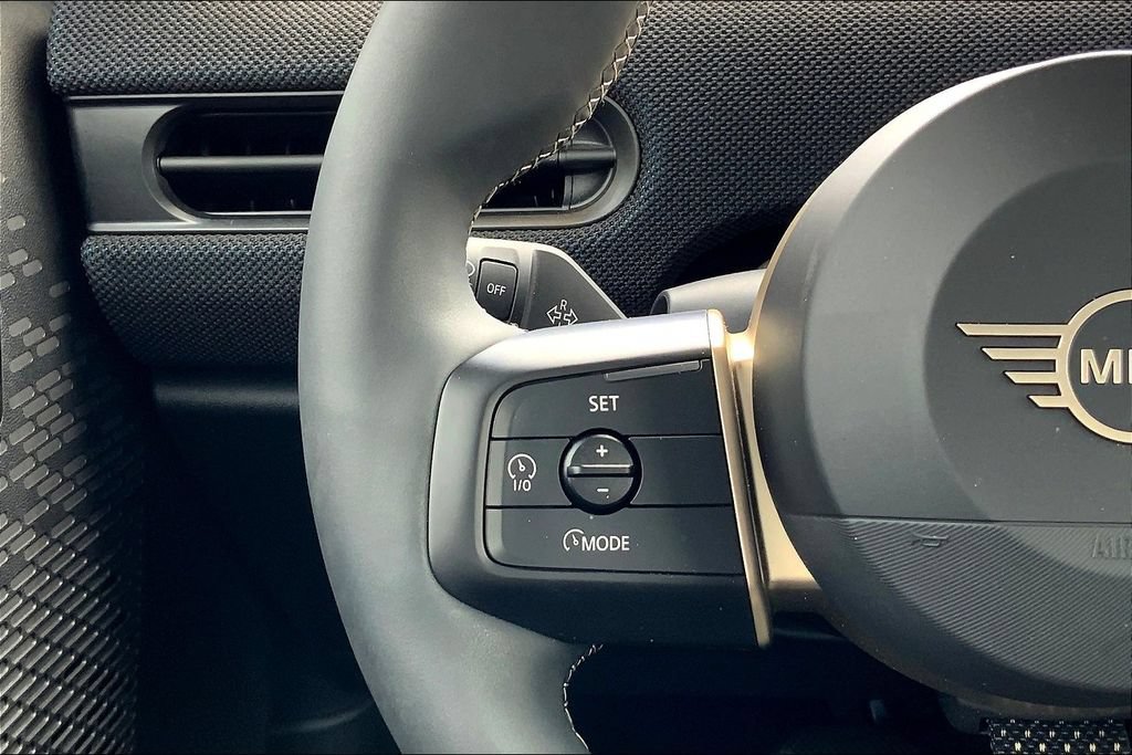 Certified 2025 MINI Cooper S FWD image 19