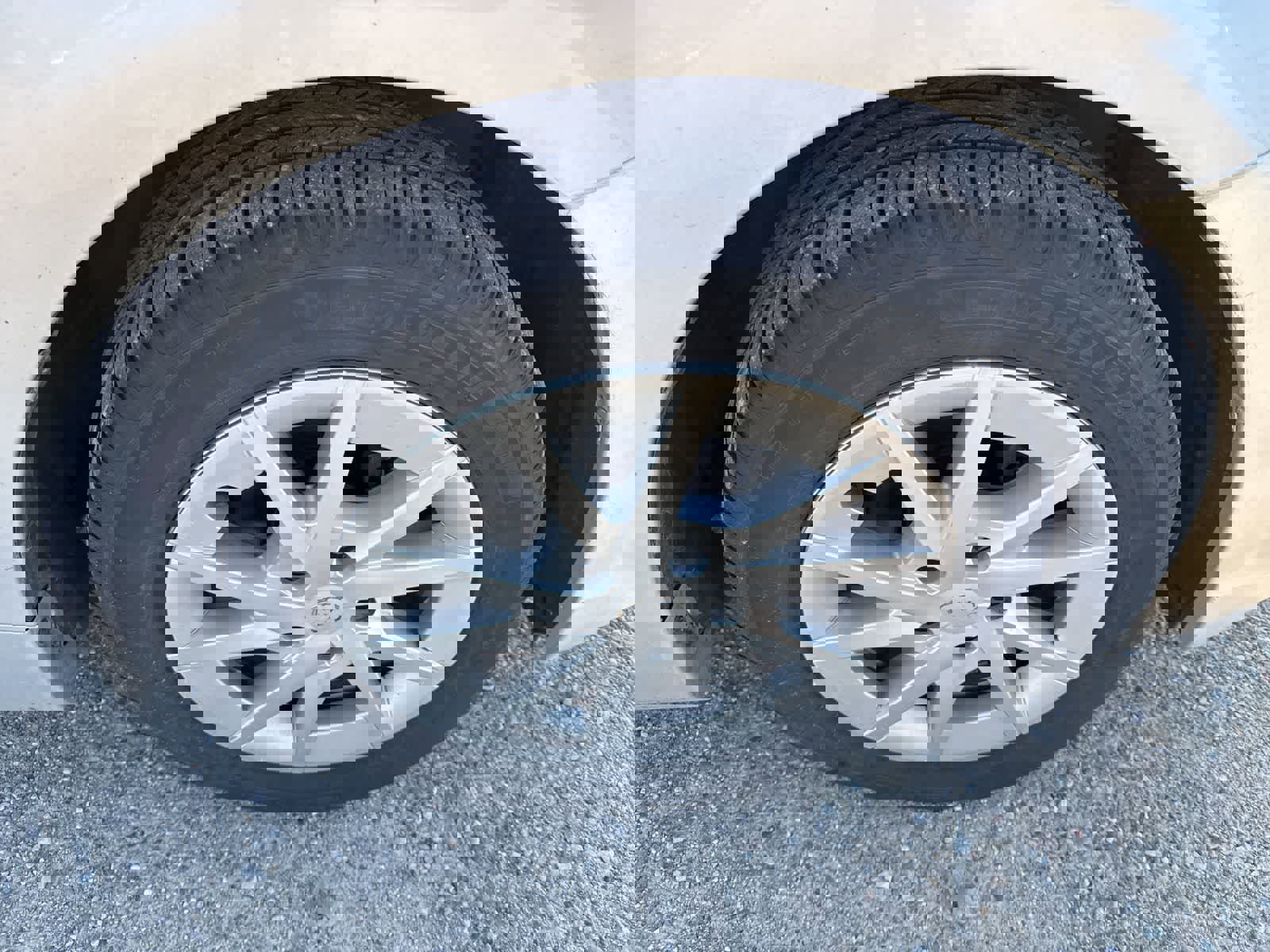 Used 2014 Toyota Prius V Three FWD image 5