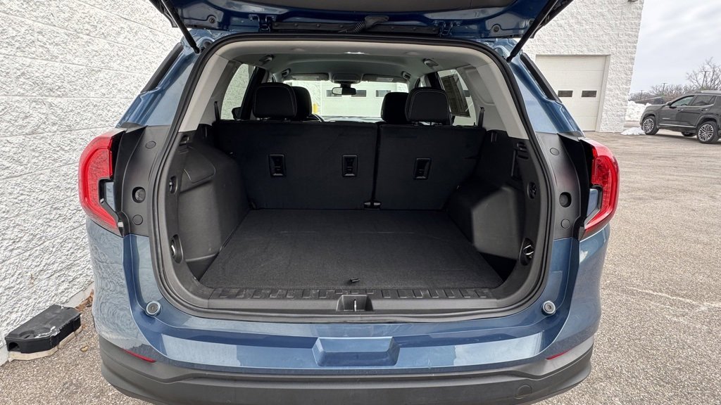Used 2024 GMC Terrain SLE w/ LPO, Floor Liner Package image 11
