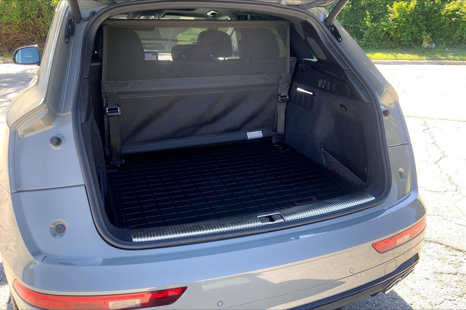 Used 2021 Audi SQ5 Prestige w/ Prestige Package AWD/4WD image 4